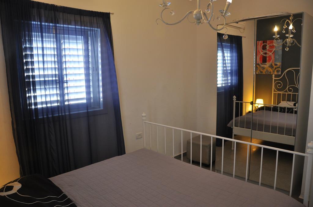 Isra Home Rothschild 8-2 Apartment バト・ヤム エクステリア 写真